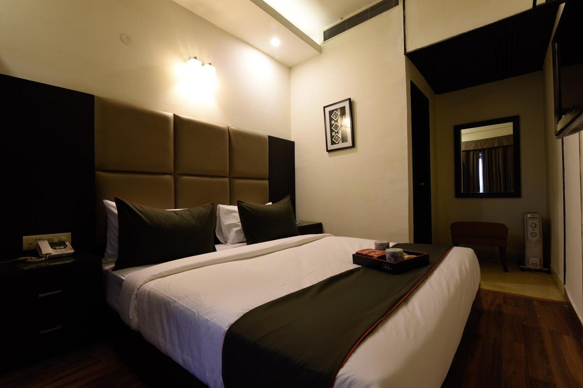 OYO 78191 Collection O Venkata Sai Sadan Mathrusree Nagar Hotel Kondapur  Bagian luar foto