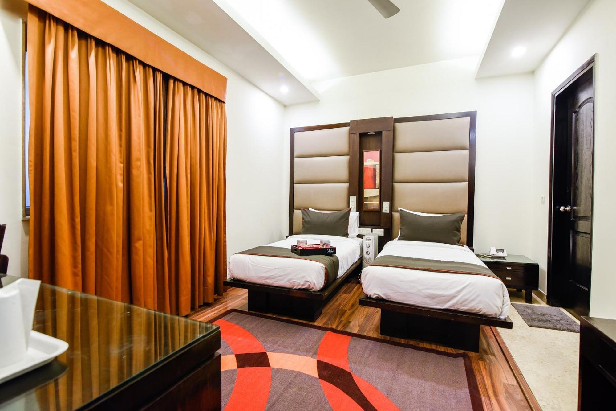 OYO 78191 Collection O Venkata Sai Sadan Mathrusree Nagar Hotel Kondapur  Bagian luar foto